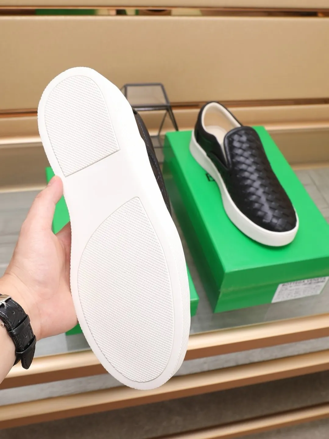 Men's men's shoes💰Men's shoes💰480💰🔥[BV] series of top purchasing agents🔍Imported first-layer cowhide woven surface, cowhide foot pads lining environmentally friendly ♻️Does not fade, 💪Sole: Rubber combination original factory special outsole ⚠Original and single goods 🔍🔍You can come in and out at will, welcome to compare ⚠Number of sizes: 38-44